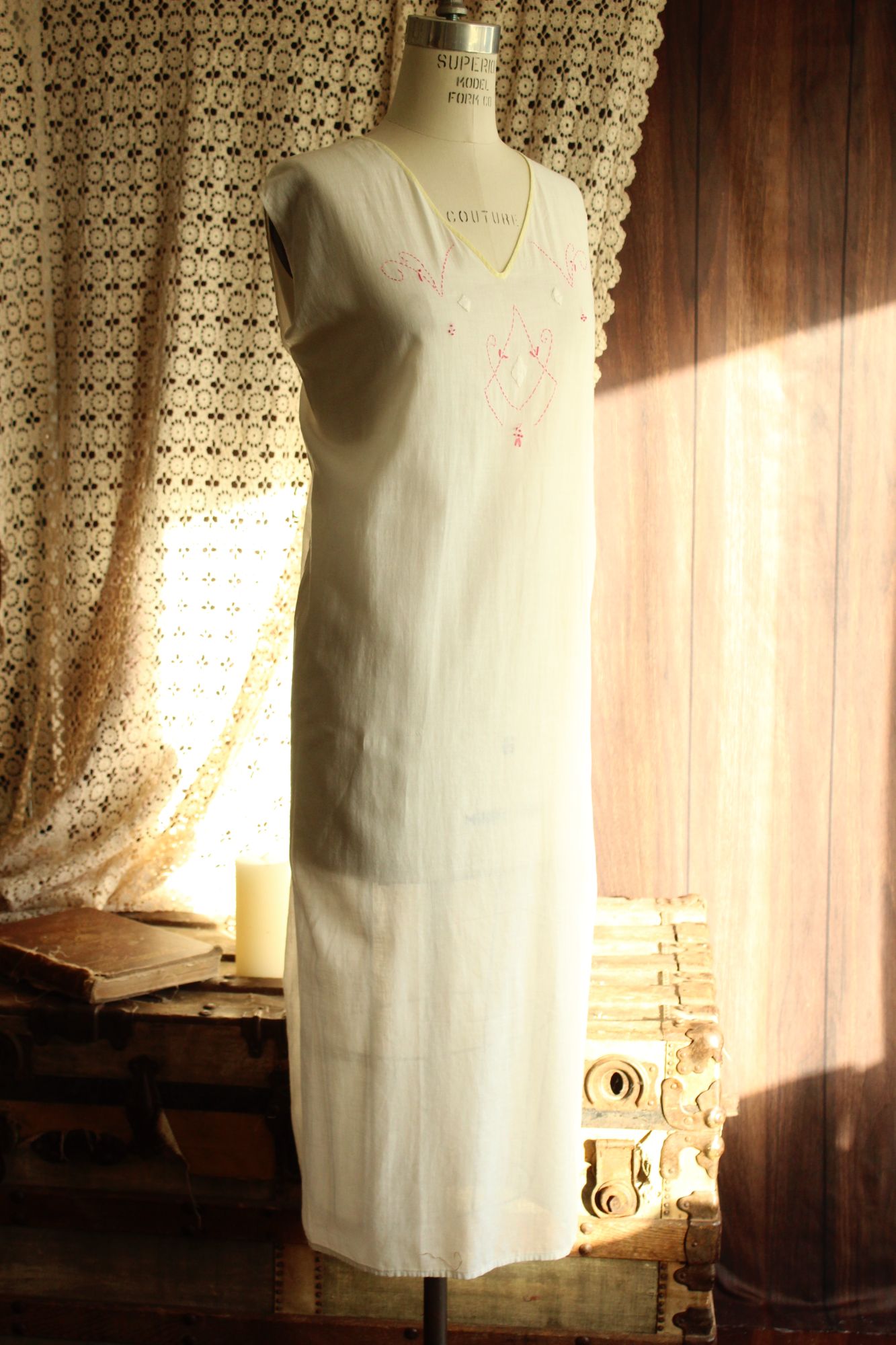 Antique 1910s 1920s White Cotton Embroidered Nightgown