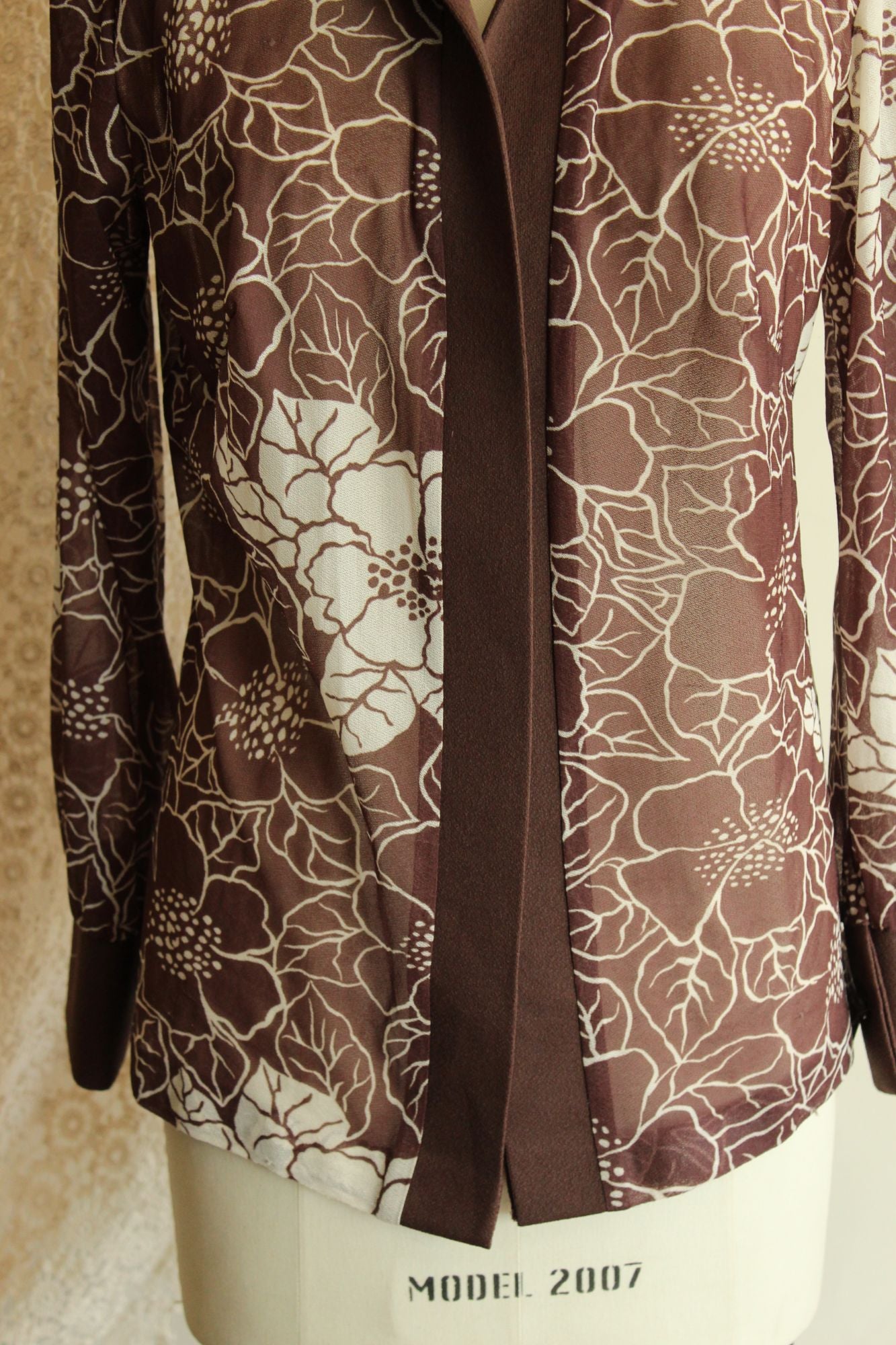Vintage 1970s Dagger Collar Floral Print Blouse