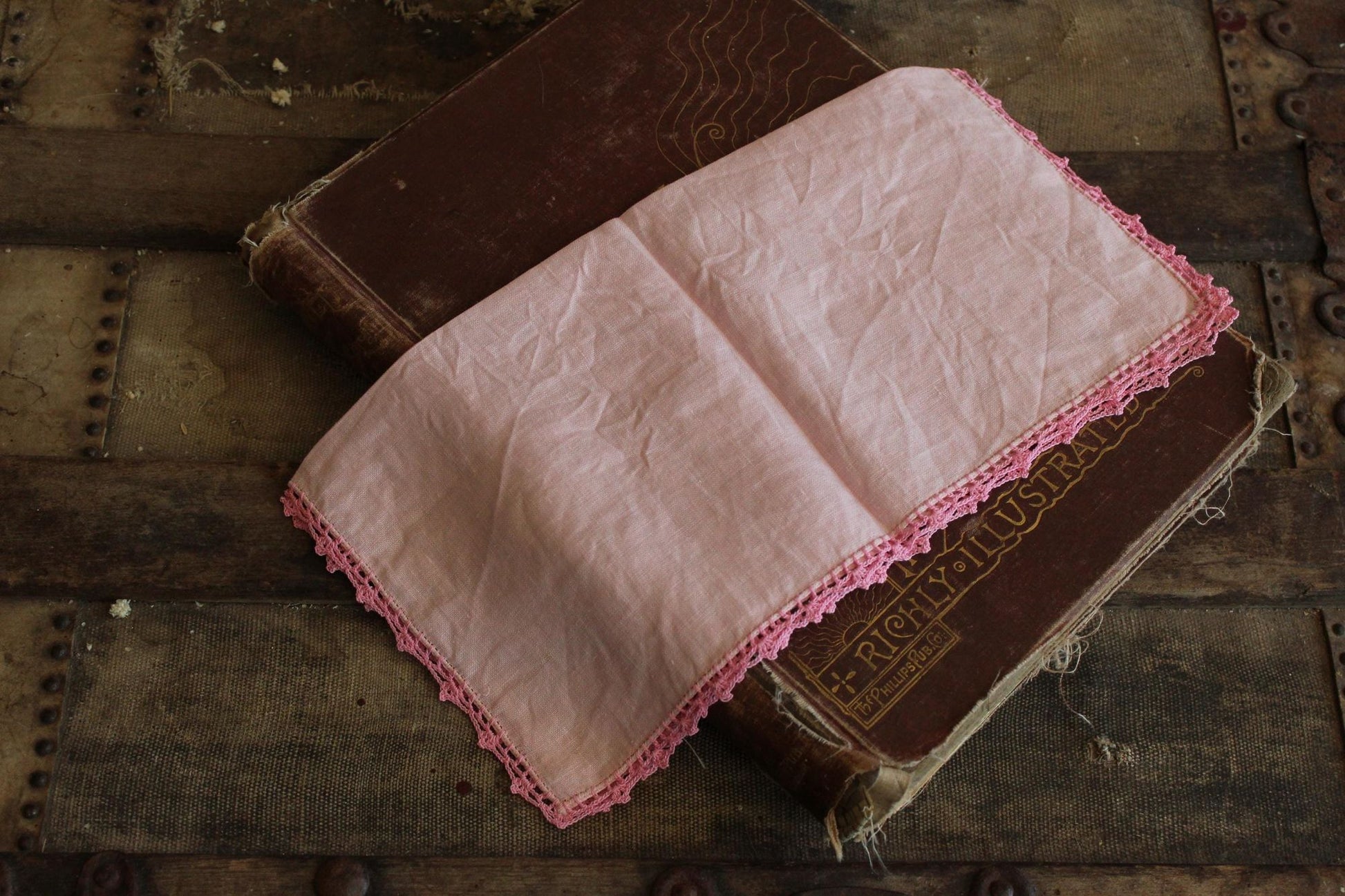 Vintage 1950s 1960s Pink Linen Handkerchief With Crochet Lace Trim