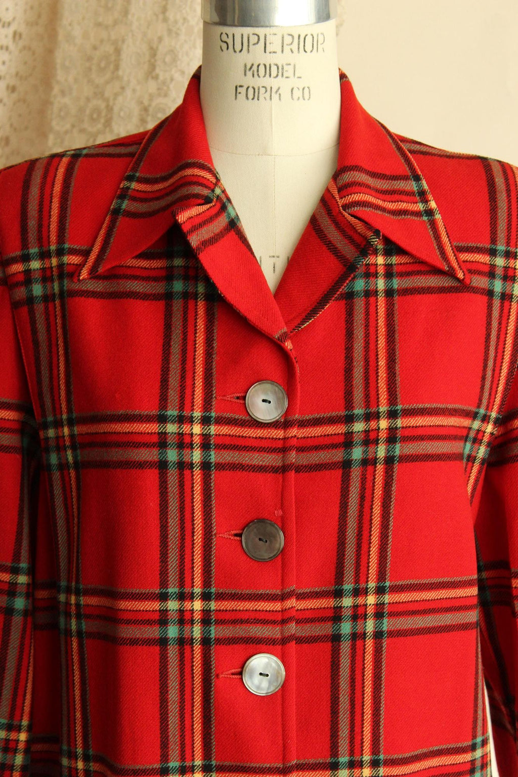 Vintage 1940s Pendleton 49er Jacket in Red Plaid Tartan Wool with Pockets