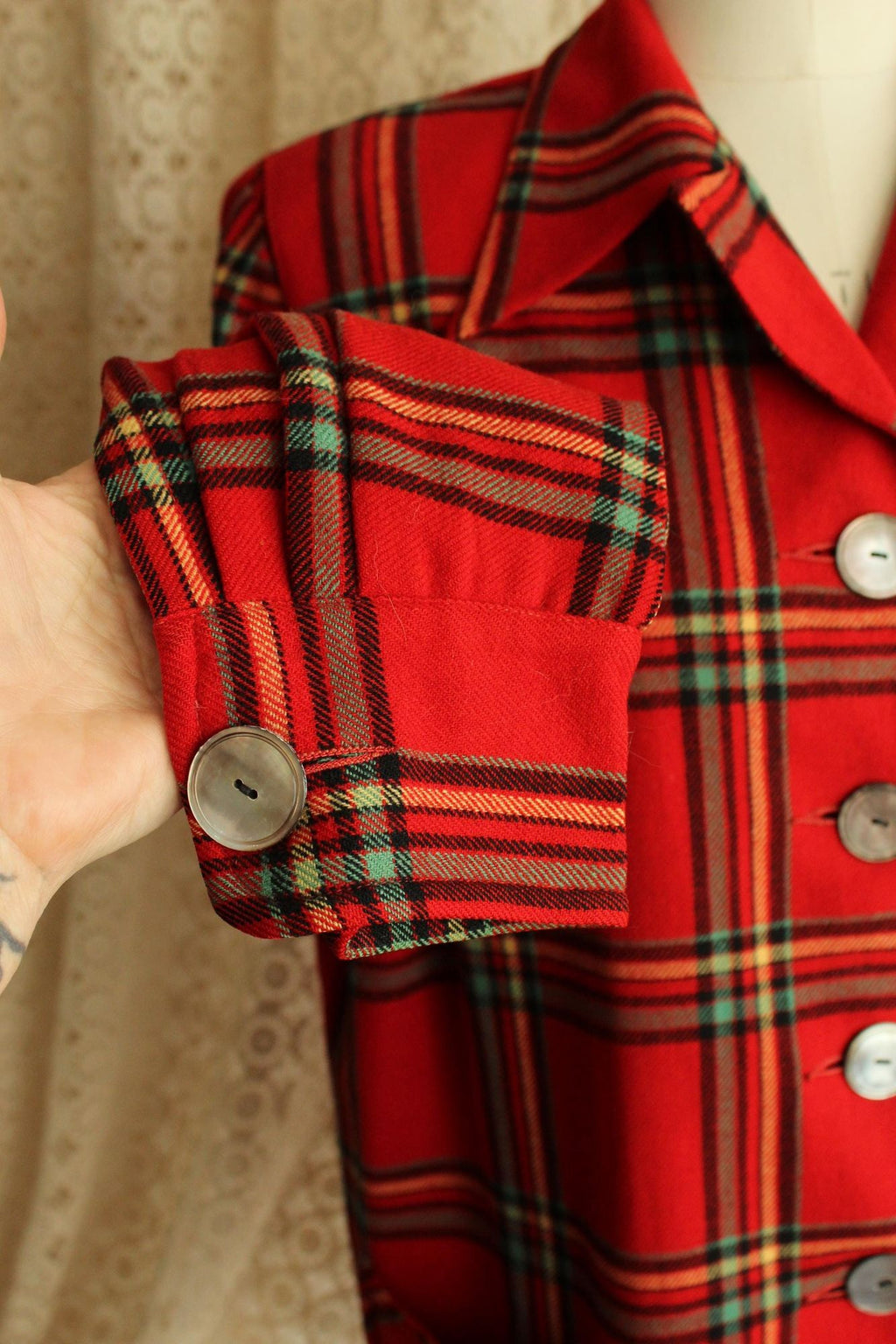 Vintage 1940s Pendleton 49er Jacket in Red Plaid Tartan Wool with Pockets