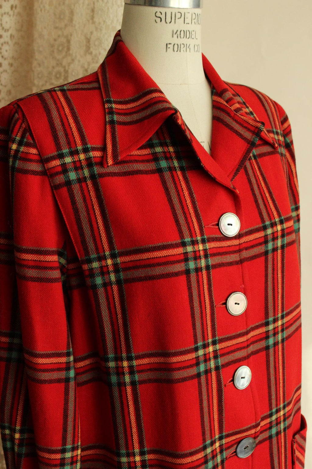 Vintage 1940s Pendleton 49er Jacket in Red Plaid Tartan Wool with Pockets