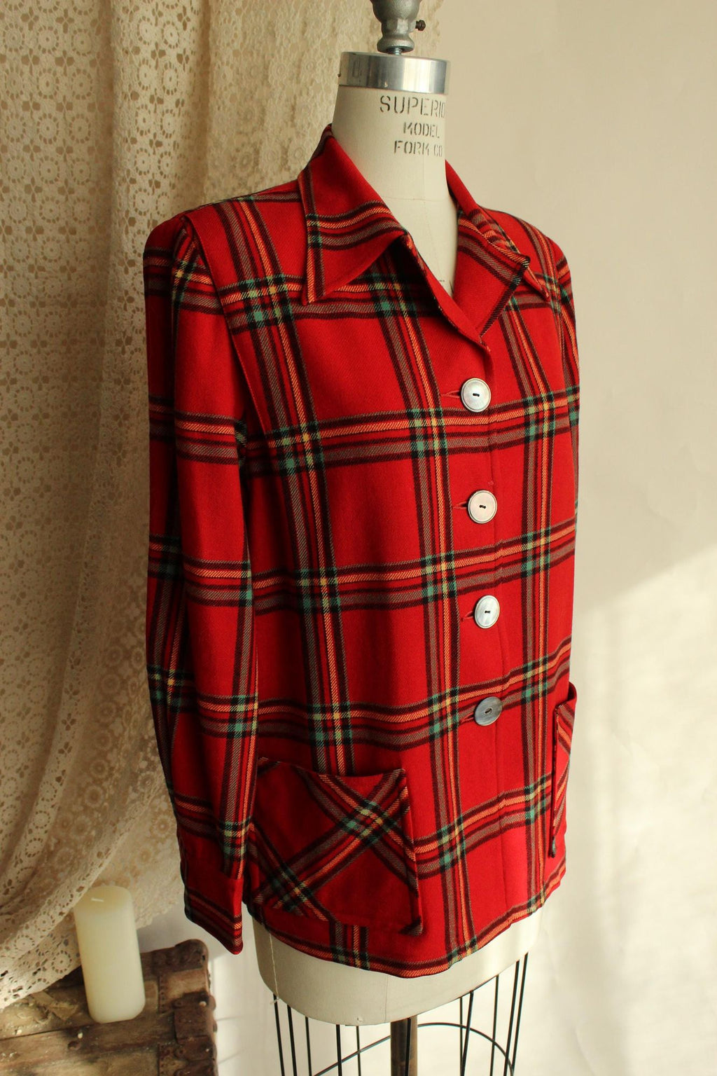 Vintage 1940s Pendleton 49er Jacket in Red Plaid Tartan Wool with Pockets