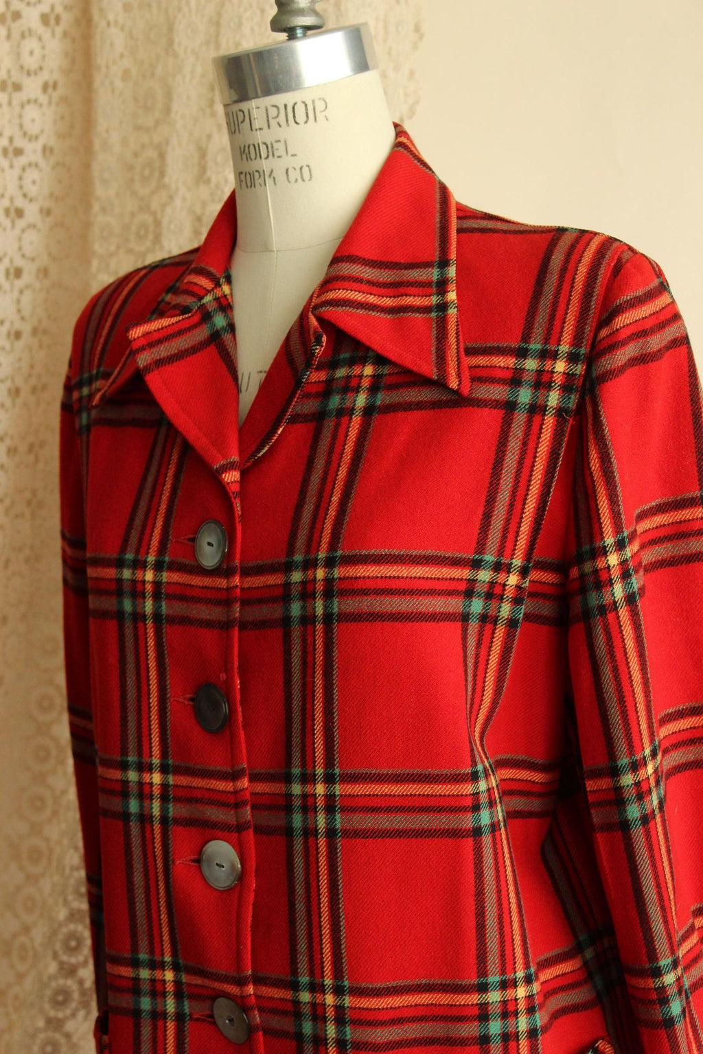 Vintage 1940s Pendleton 49er Jacket in Red Plaid Tartan Wool with Pockets