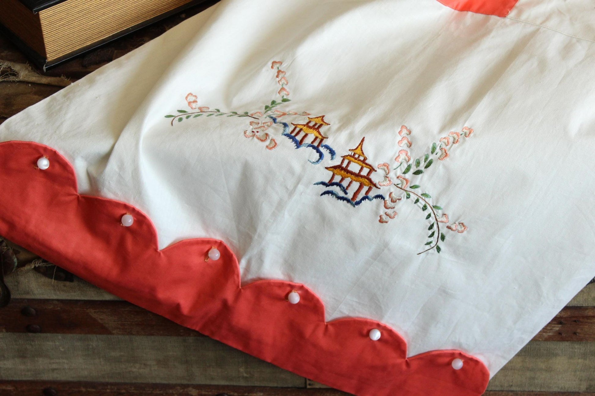 Vintage 1950s Orange Asian Themed Laundry Bag