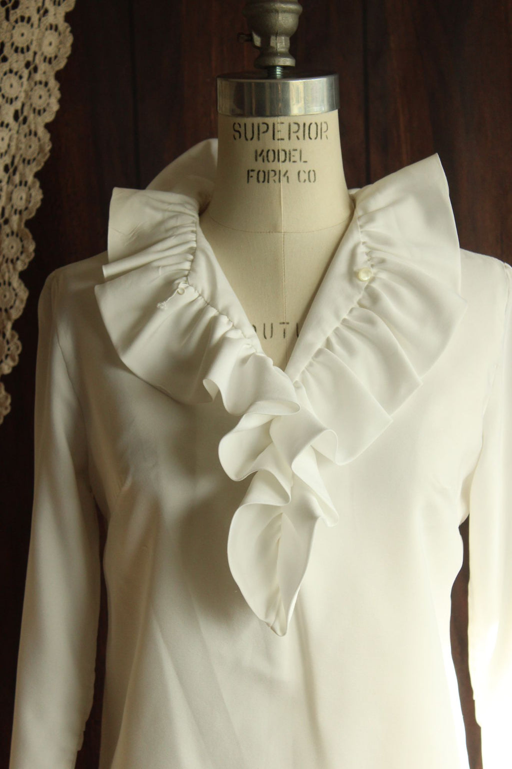 Vintage 1960s Teddi of California White Ruffle Collar Blouse