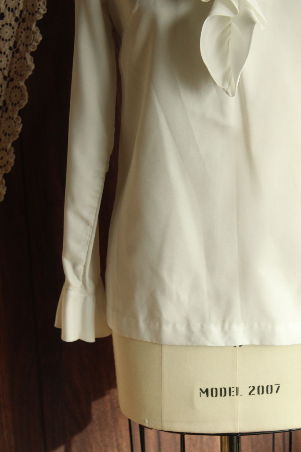 Vintage 1960s Teddi of California White Ruffle Collar Blouse
