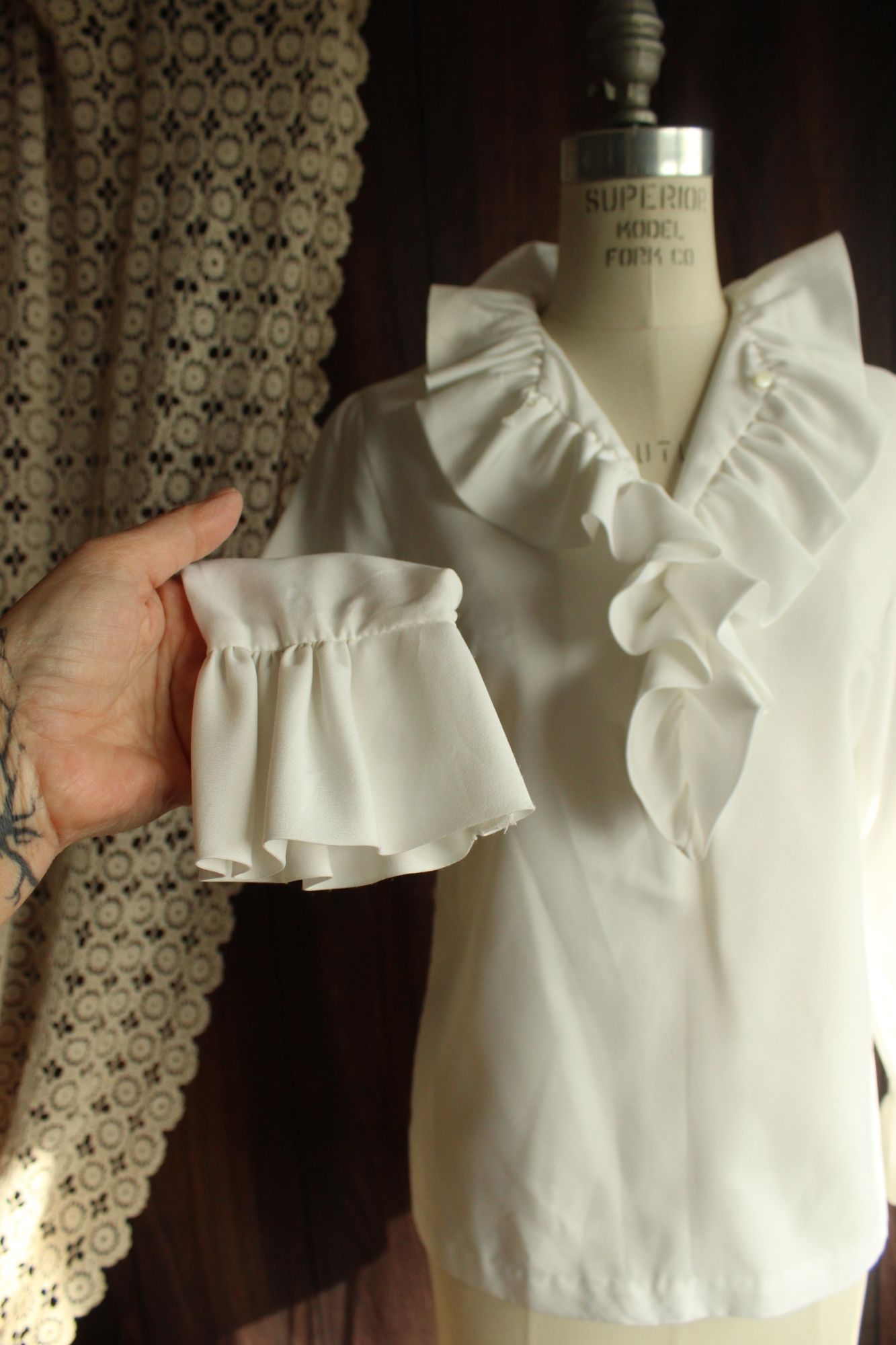 Vintage 1960s Teddi of California White Ruffle Collar Blouse