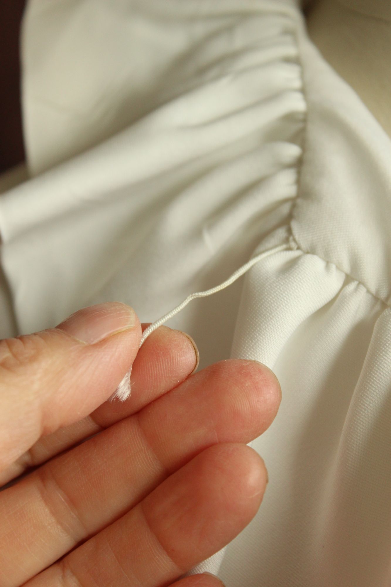 Vintage 1960s Teddi of California White Ruffle Collar Blouse