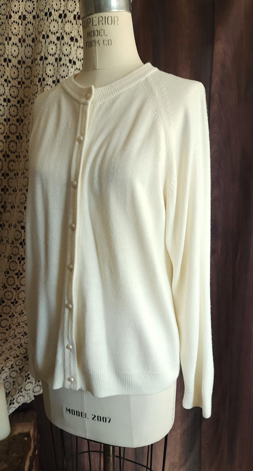 Vintage 1980s 1990s Studio Works Knit Winter White Cardigan Sweater