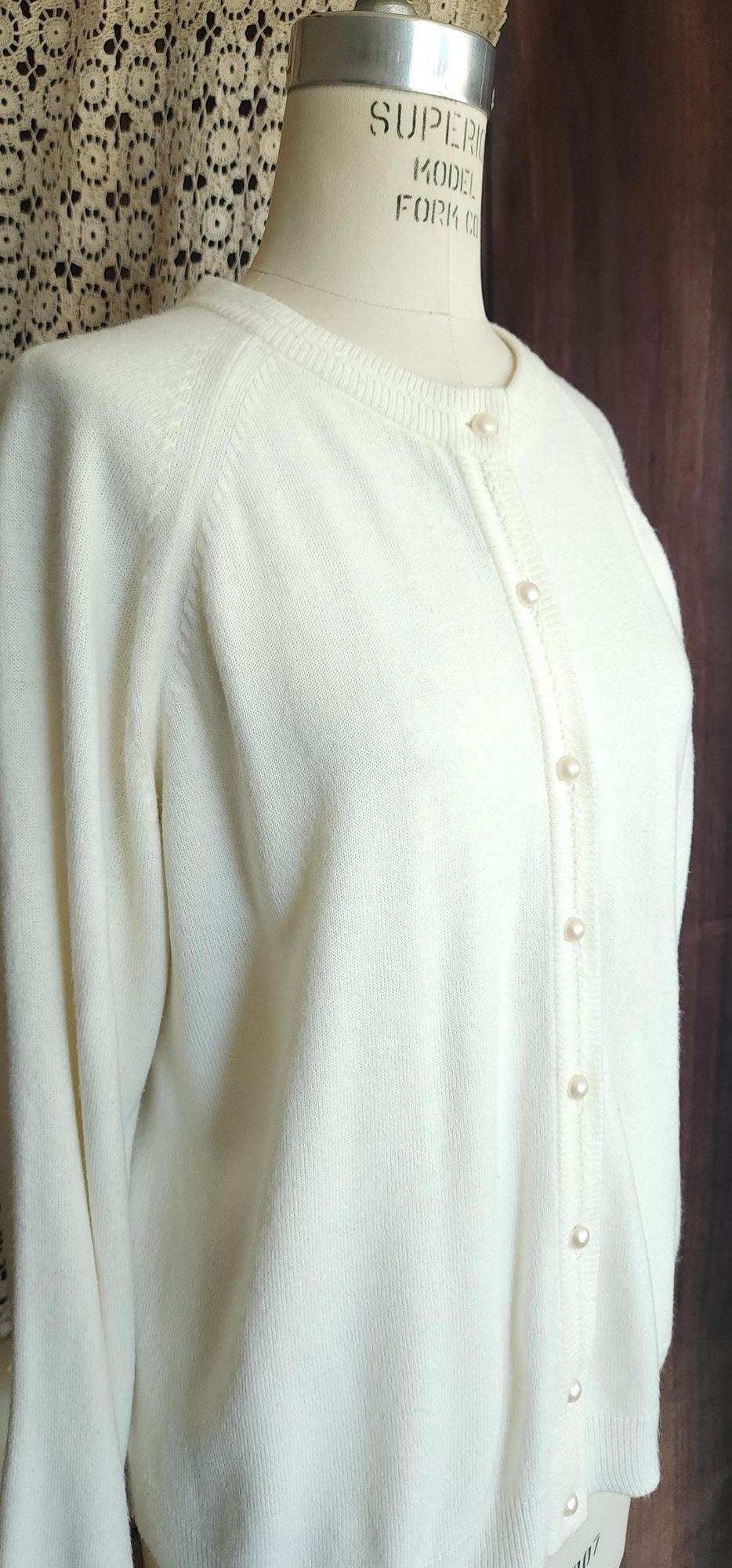 Vintage 1980s 1990s Studio Works Knit Winter White Cardigan Sweater