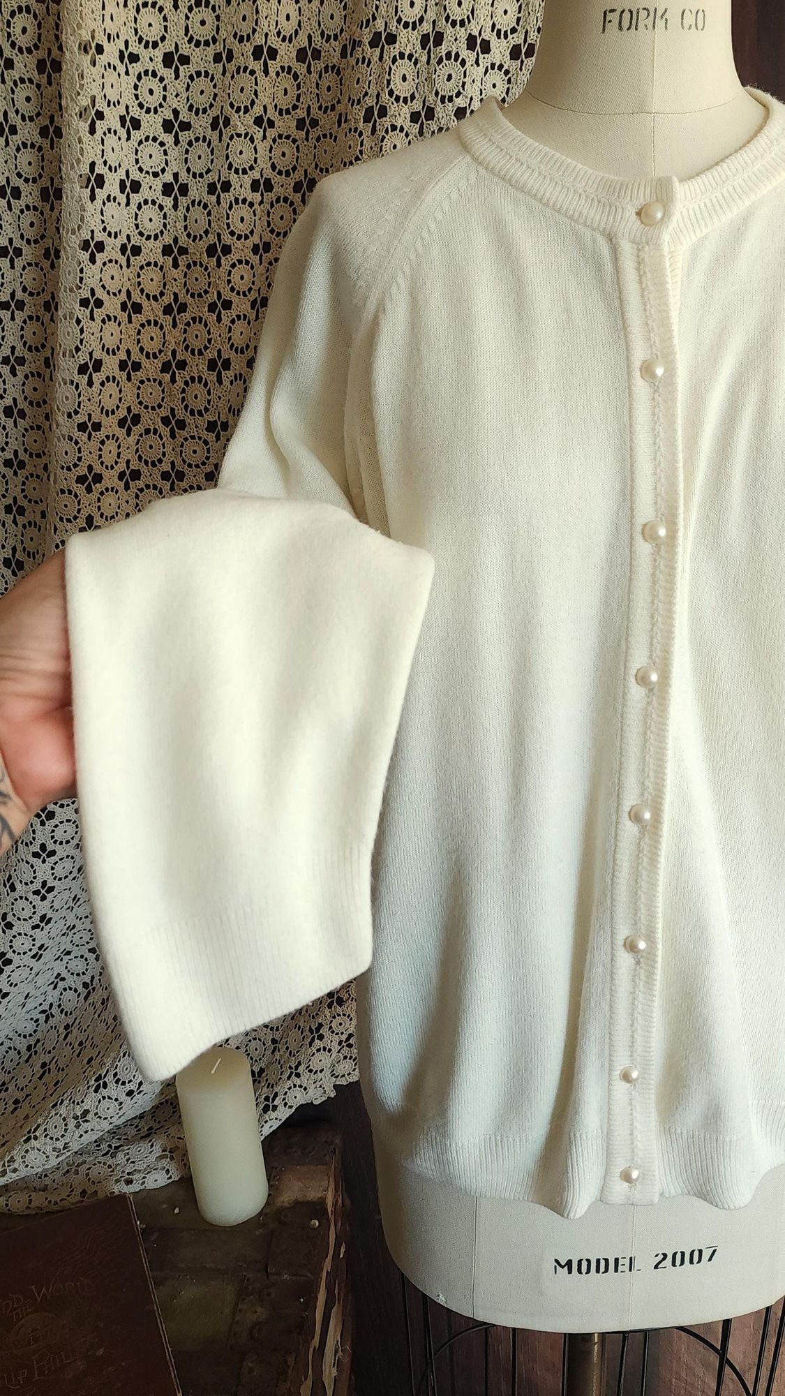 Vintage 1980s 1990s Studio Works Knit Winter White Cardigan Sweater