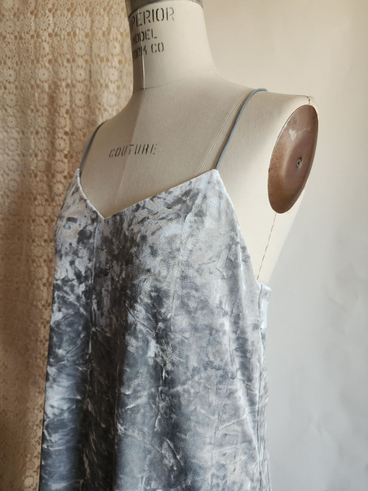 CeCe Dress, "Mia" Silver Crushed Velvet Mini slipdress, Size 4, Racerback