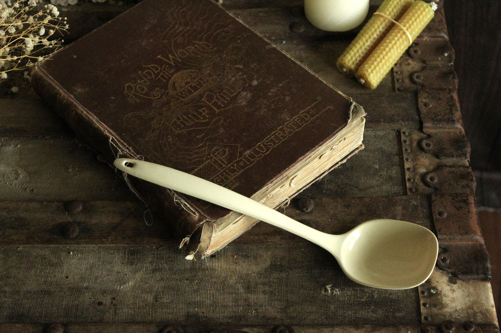 Vintage 1970s Large Cream Melamine Ware Ladle