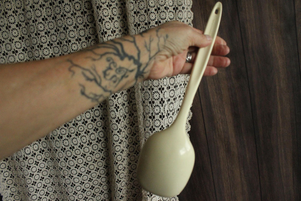 Vintage 1970s Large Cream Melamine Ware Ladle