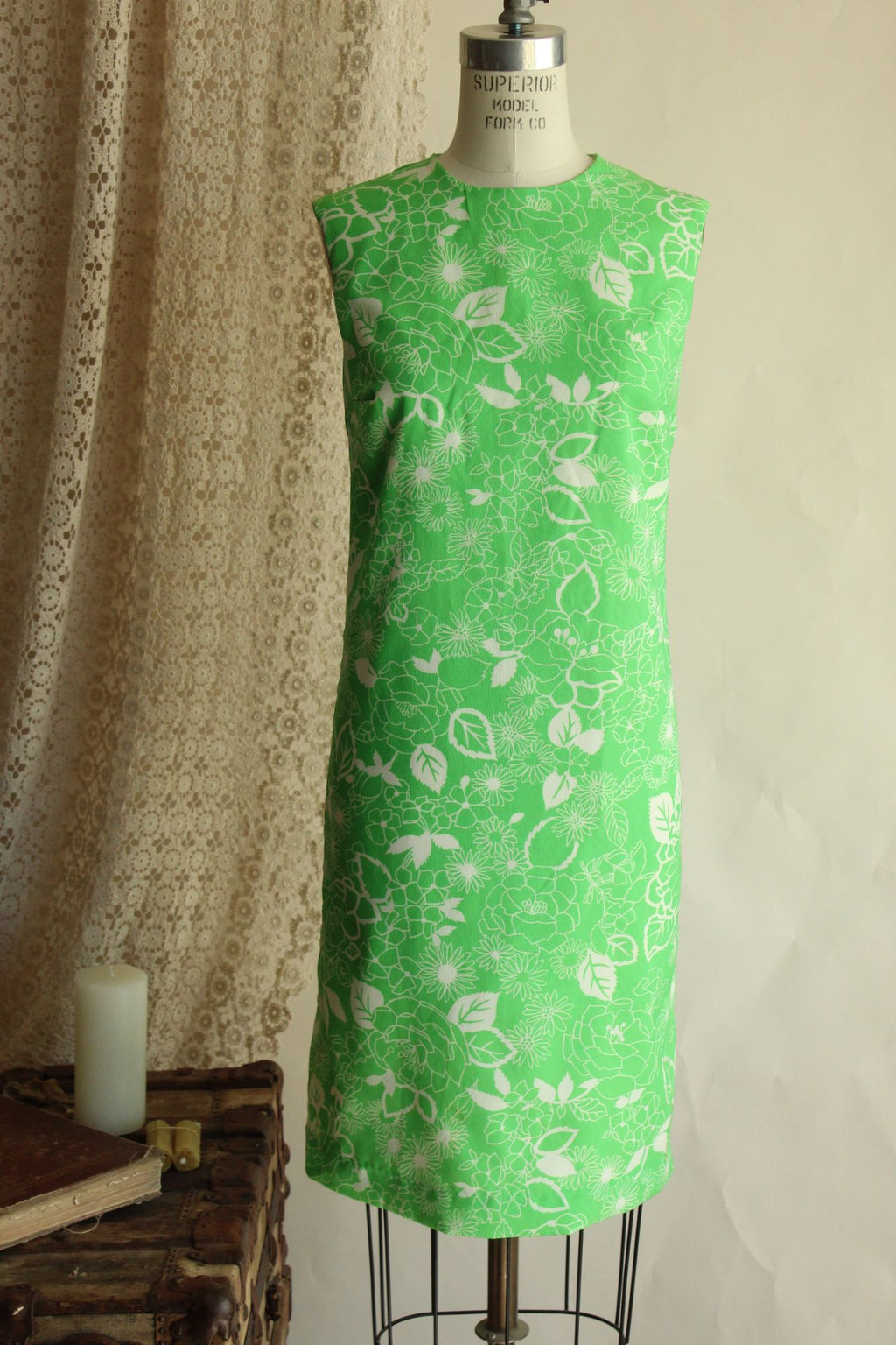 Vintage 1960s Volup Fritzi Green and White Floral Print Dress