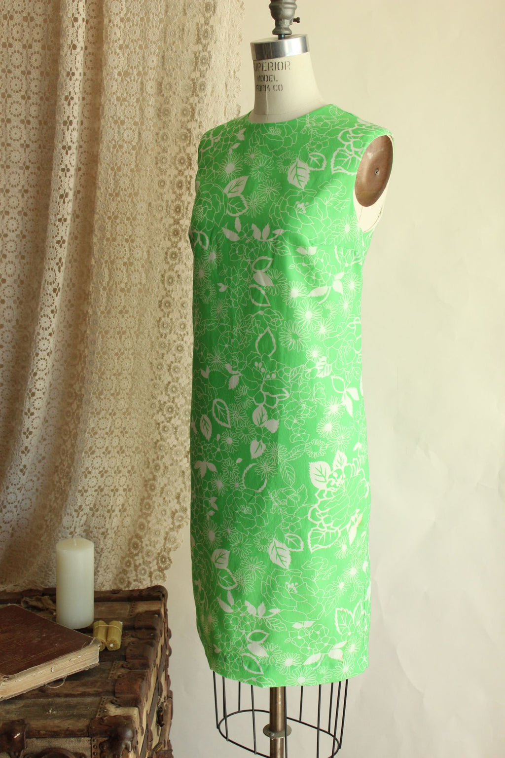 Vintage 1960s Volup Fritzi Green and White Floral Print Dress