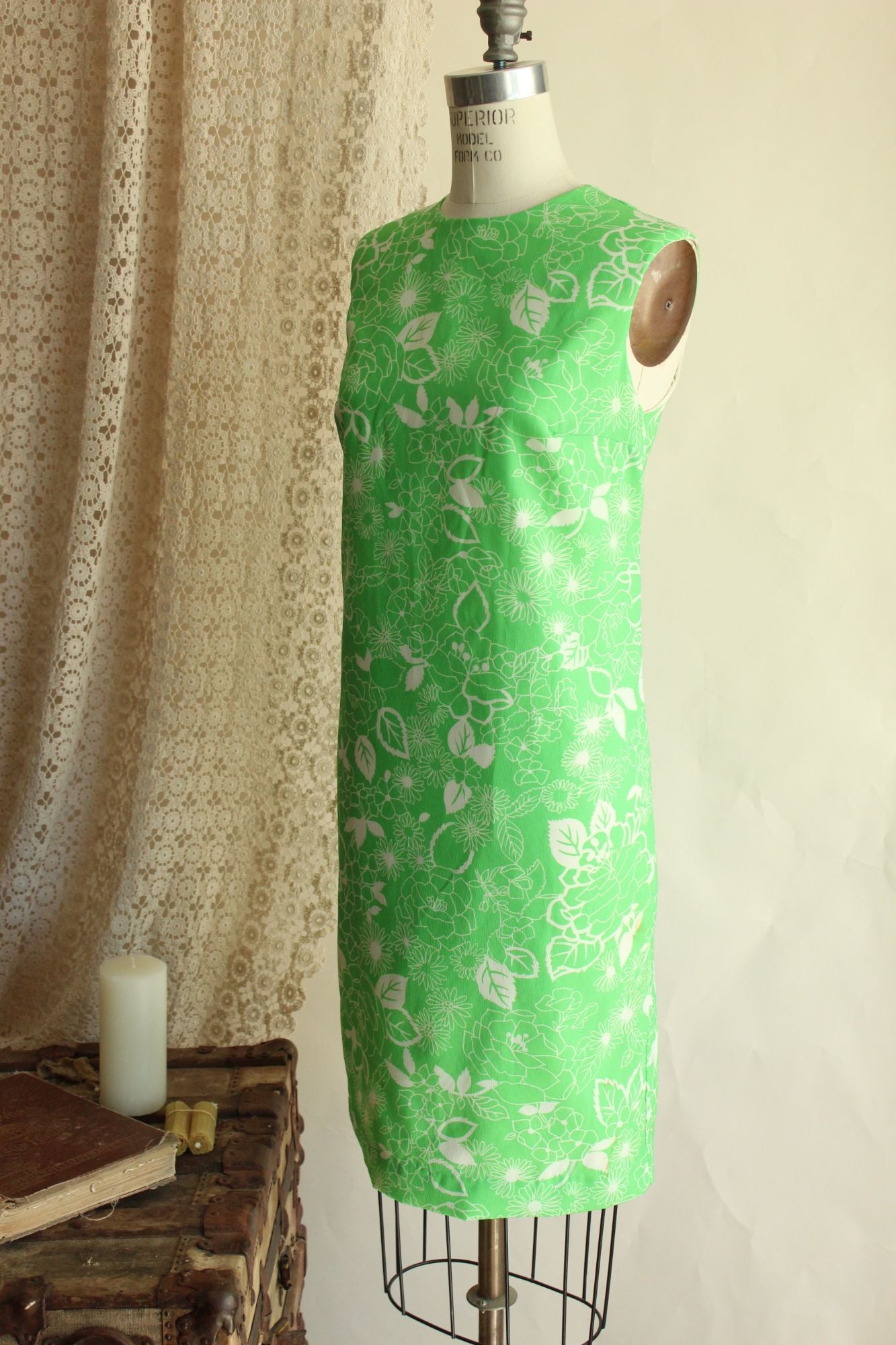 Vintage 1960s Volup Fritzi Green and White Floral Print Dress