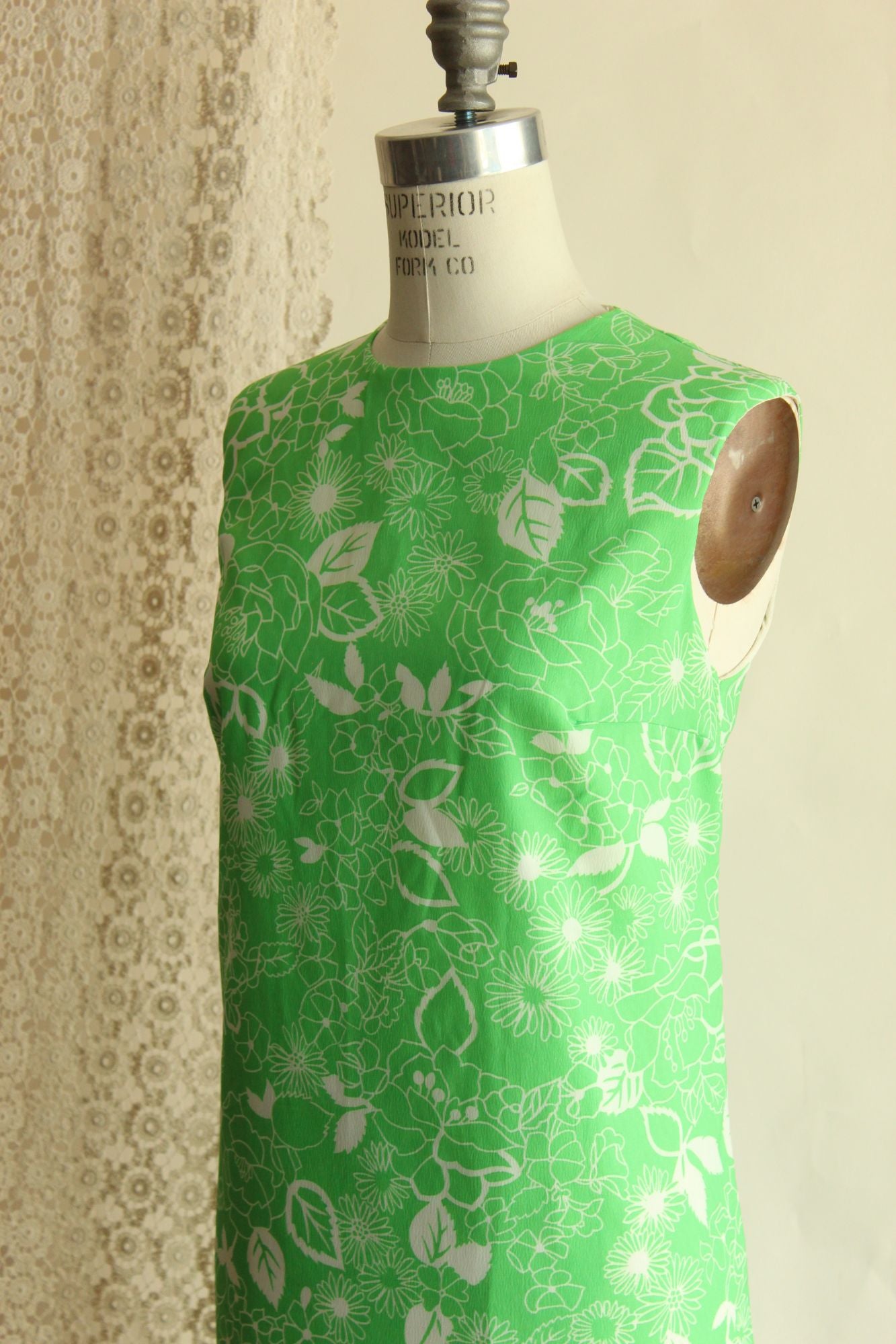 Vintage 1960s Volup Fritzi Green and White Floral Print Dress