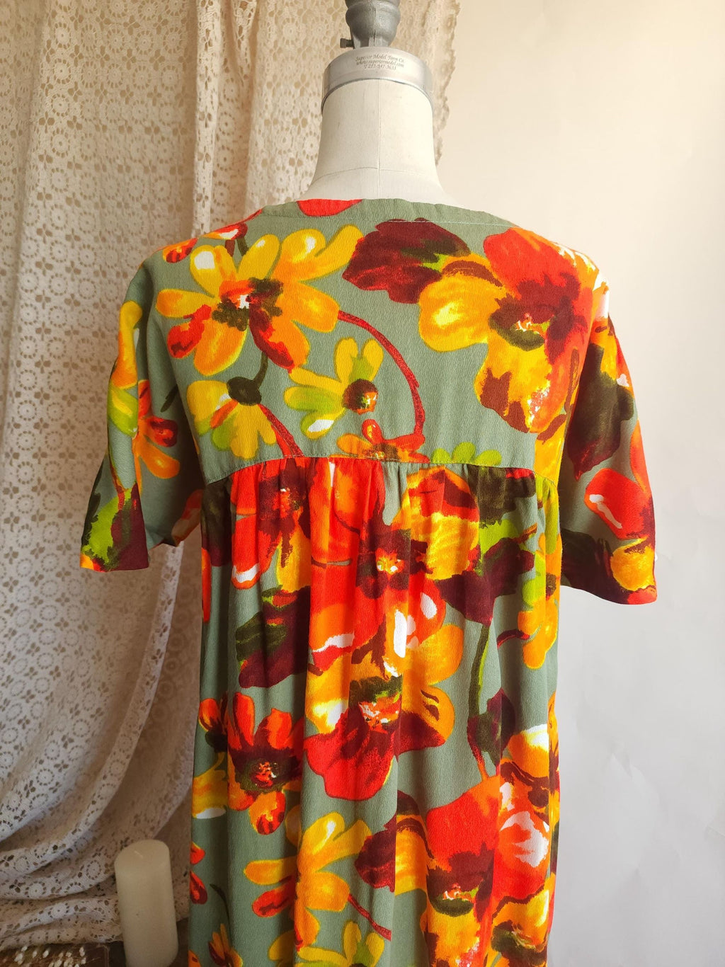 Vintage 1960s Volup Tiki Style Hawaiian Floral Print Mumu Dress