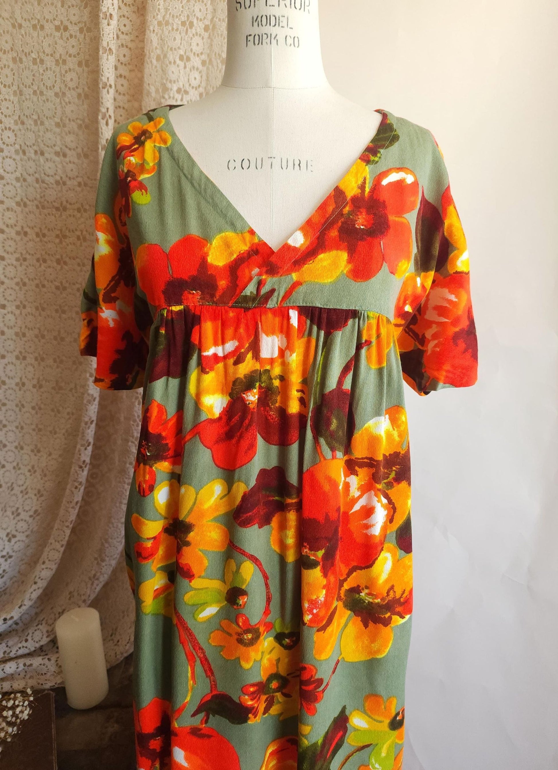 Vintage 1960s Volup Tiki Style Hawaiian Floral Print Mumu Dress
