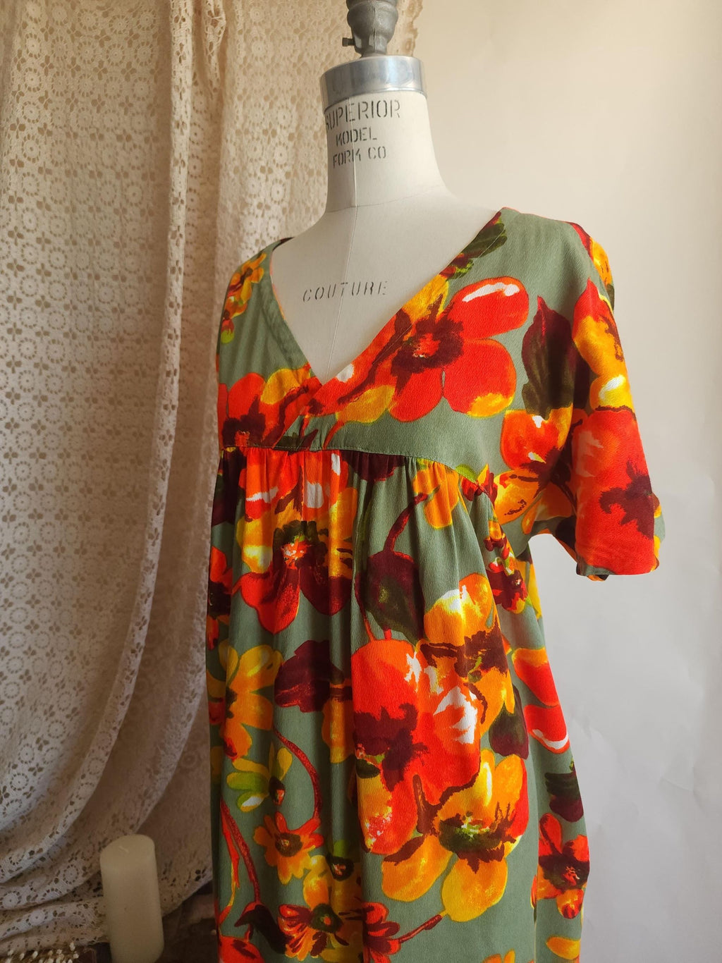 Vintage 1960s Volup Tiki Style Hawaiian Floral Print Mumu Dress