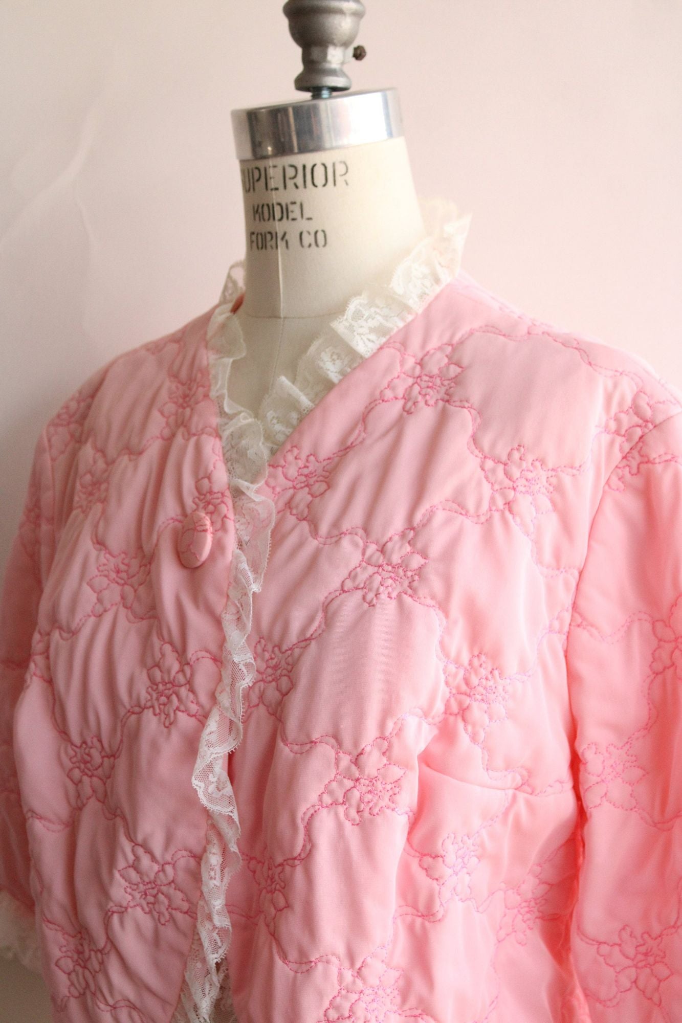 Vintage 1960s Pink Quilted Bed Jacket by Vanity Fair