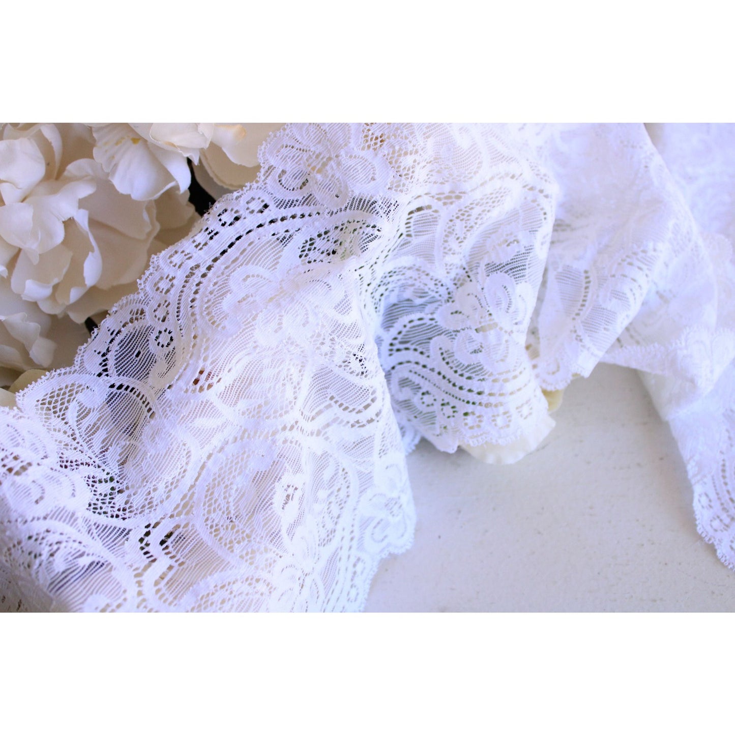 Vintage 1980s 1990s Stretch Lace Trim, White, 2 yards, 6.75" wide
