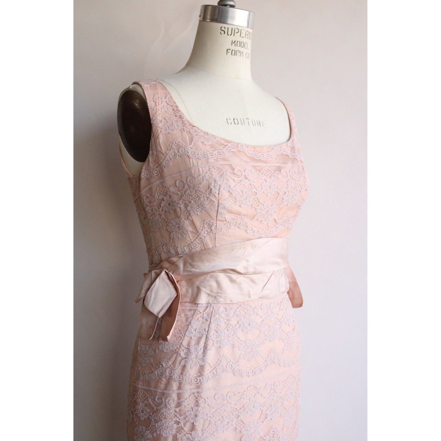Vintage 1950s 1960s Pink Lace Wiggle Dress