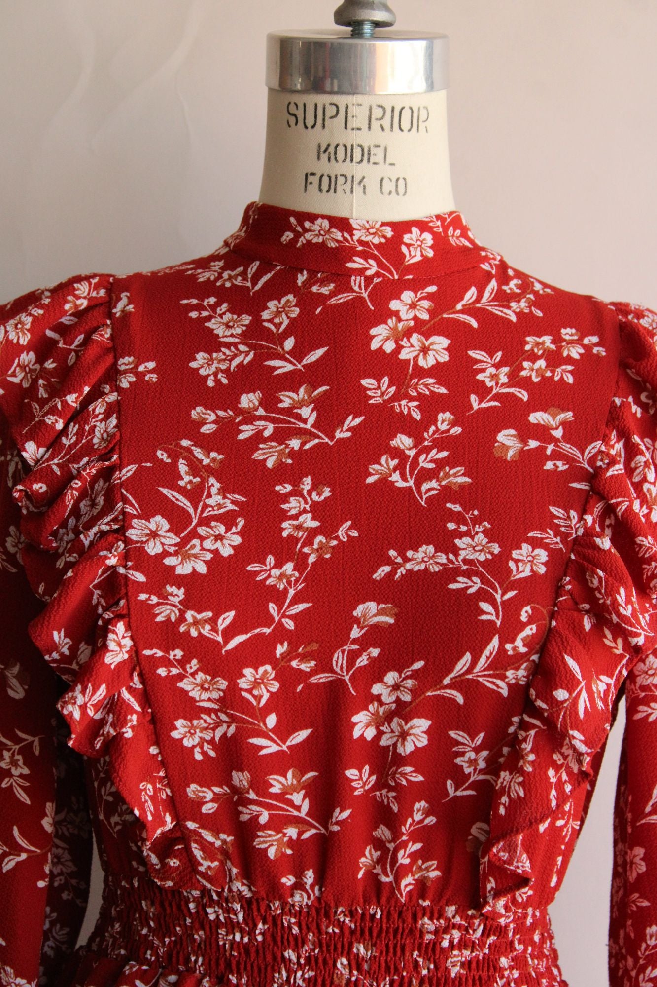 See the Shades Womens Blouse, Size Large, Red and white Flora, Boho, Open Back