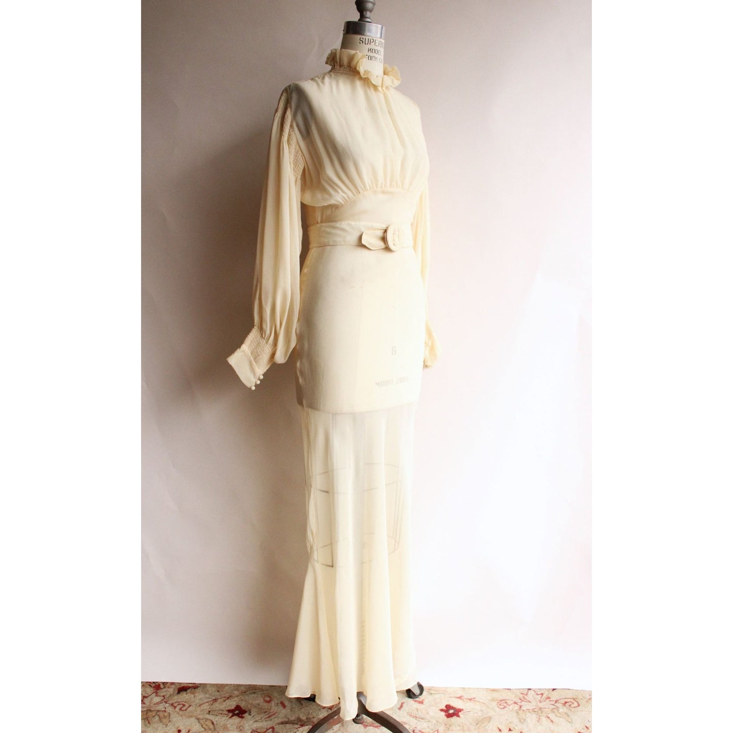 Vintage 1930s Ivory Silk Chiffon Wedding Dress With Belt