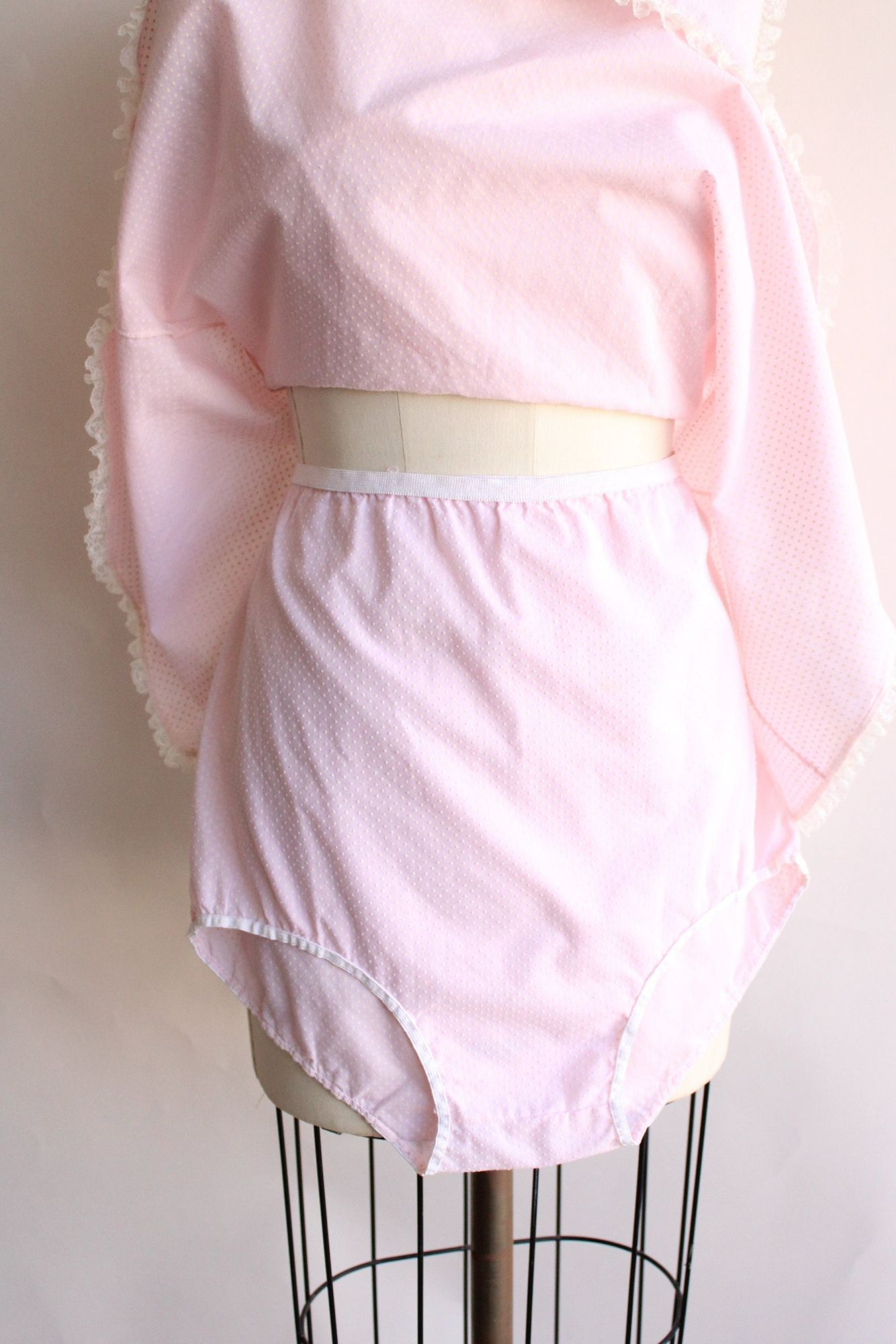 Vintage 1960s Pink Daisy Babydoll Pajamas
