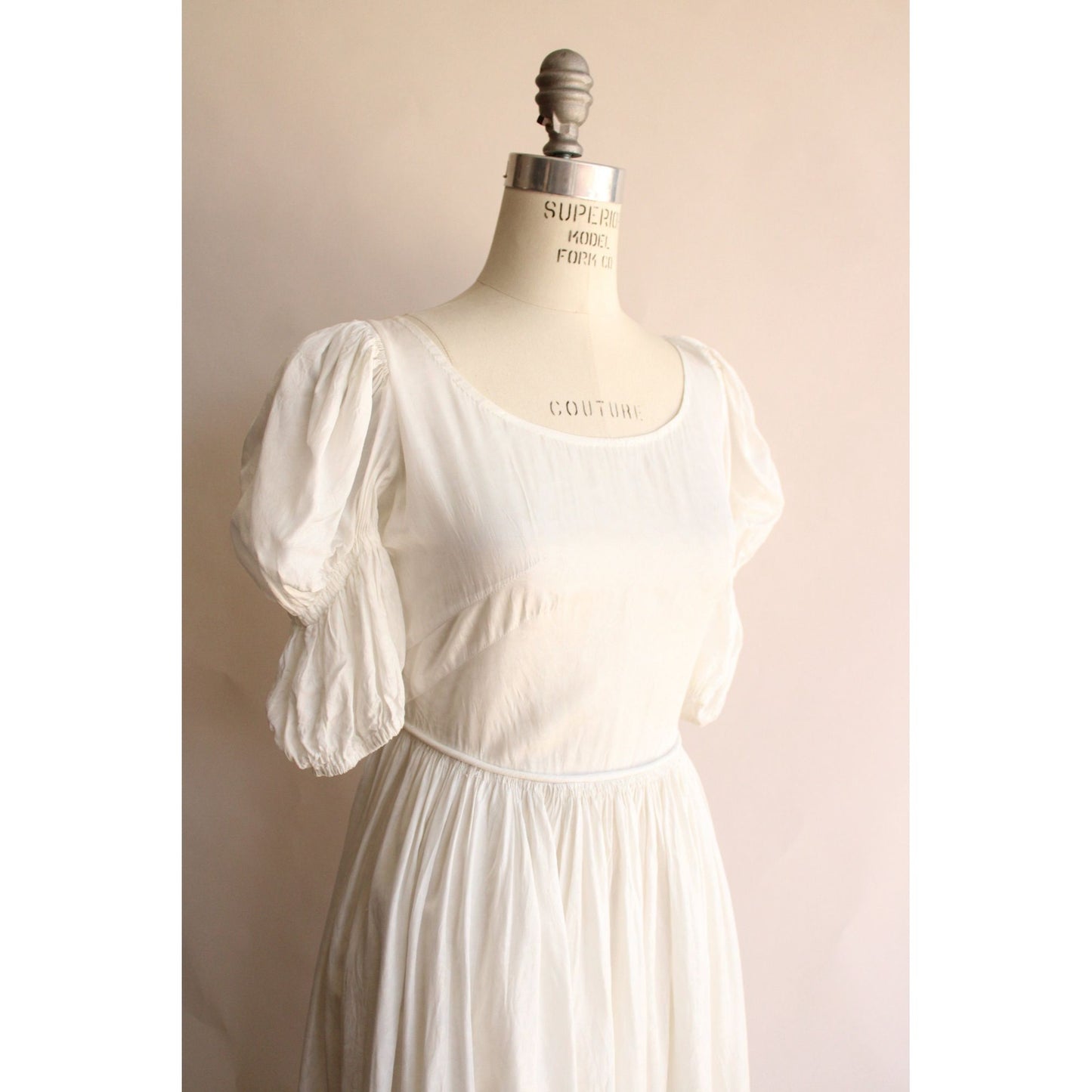 Vintage 1940s White Taffeta Full Length Gown