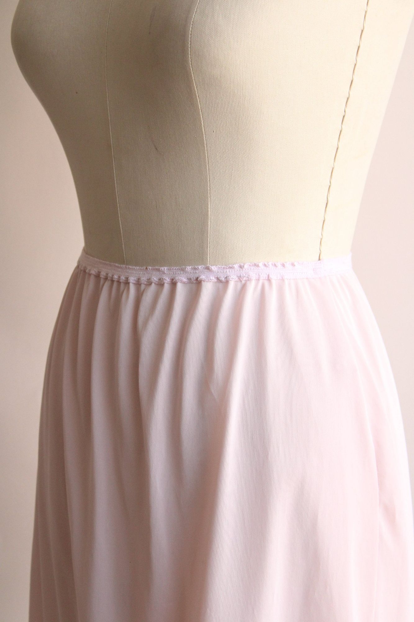 Vintage 1960s Mistee Pink Nylon Half Slip