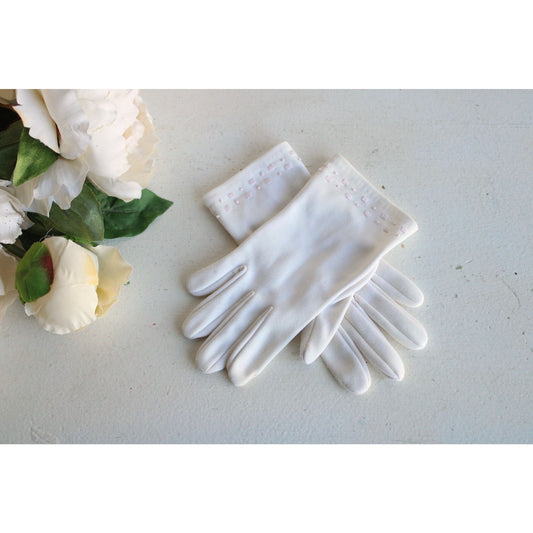 Vintage 1960s Gloves With Embroidery