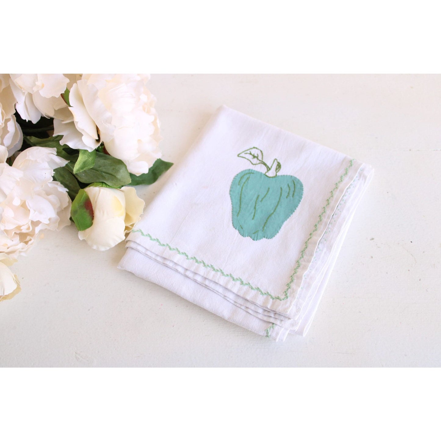 Vintage 1950s Tablecloth or Towel with Apple Applique