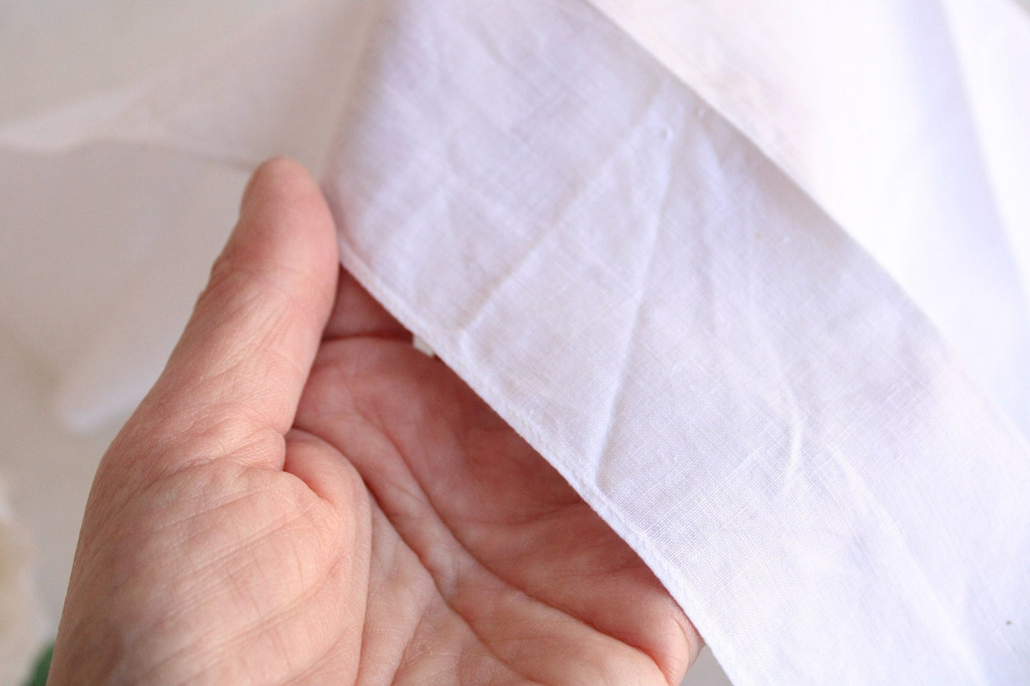 Vintage 1970s White Linen Hand or Tea Towel