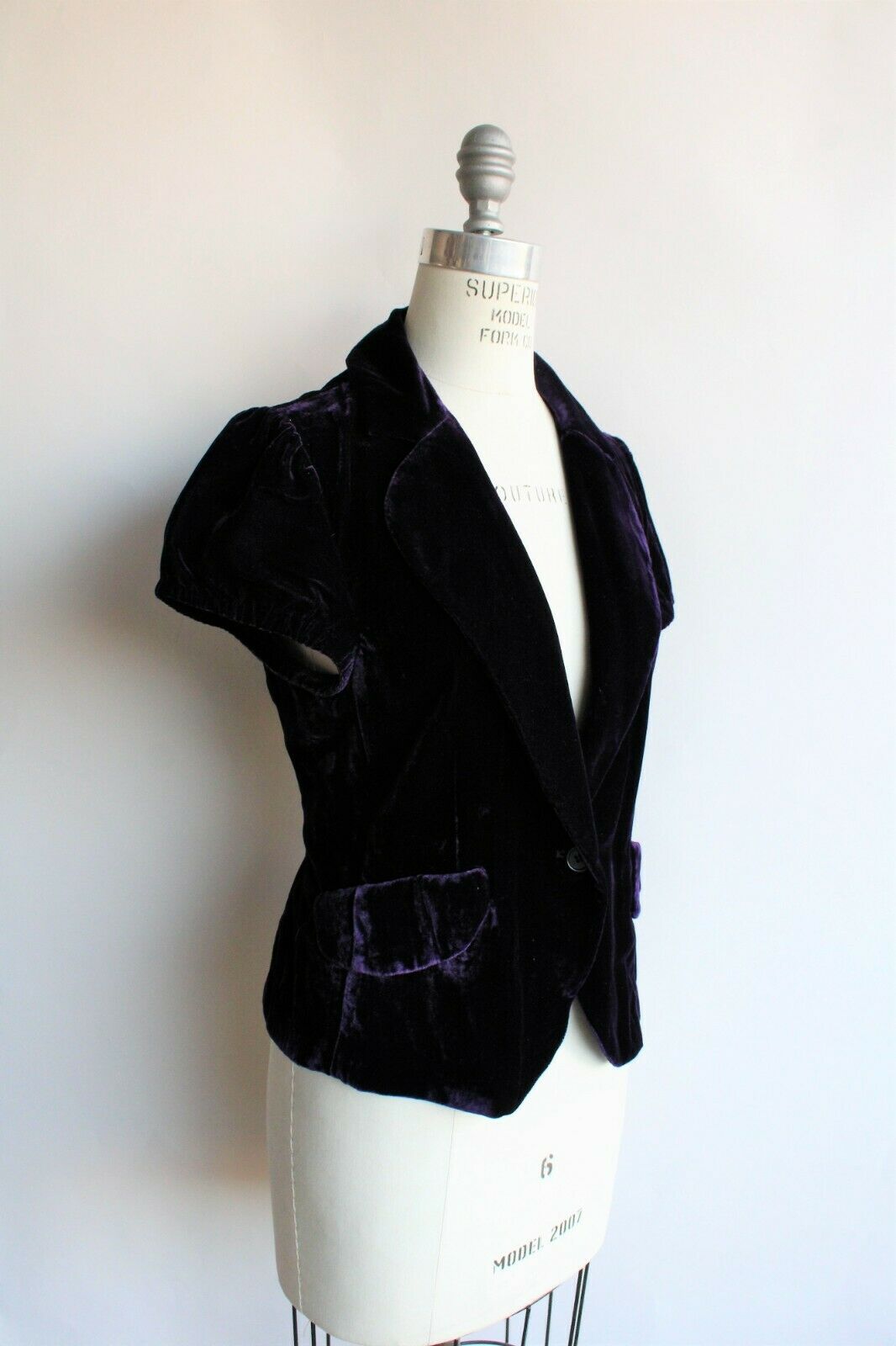 BCBG Max Azria womens purple velvet jacket, size Medium,