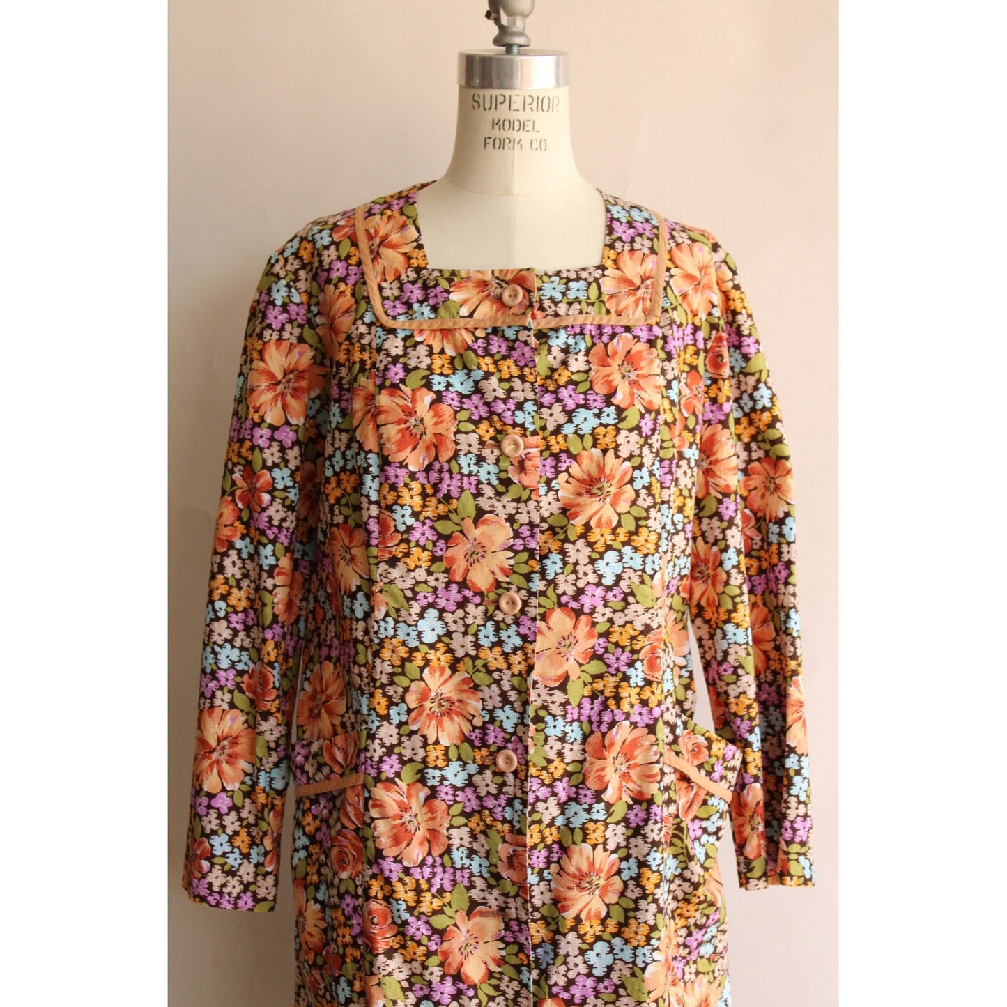 Vintage 1960s Floral Print Housecoat with Pockets