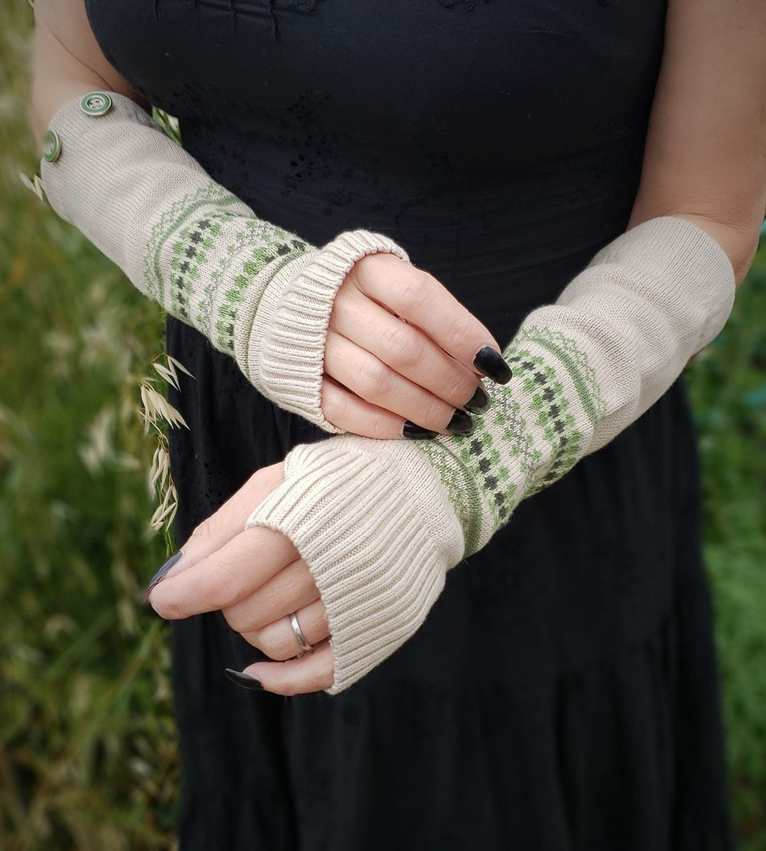 The Viking Spring Fingerless Gloves