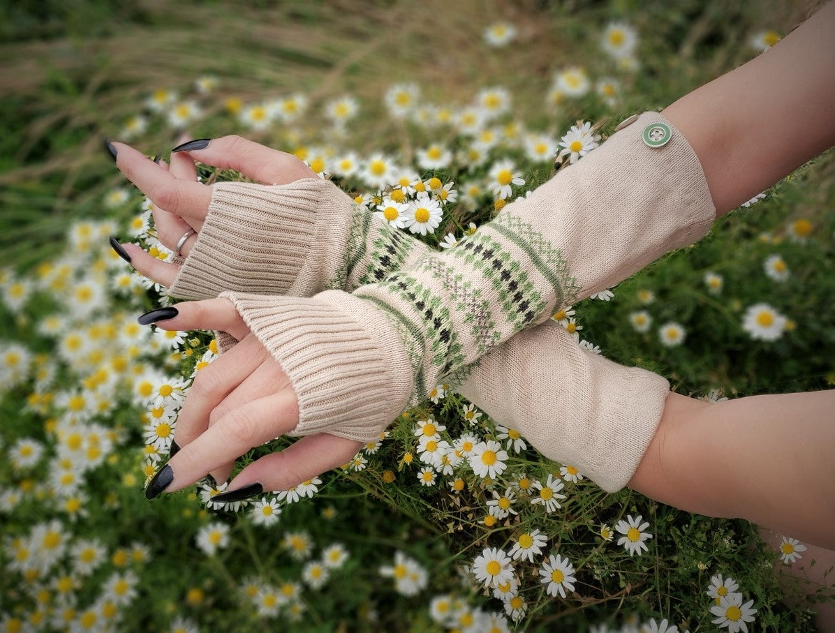 The Viking Spring Fingerless Gloves
