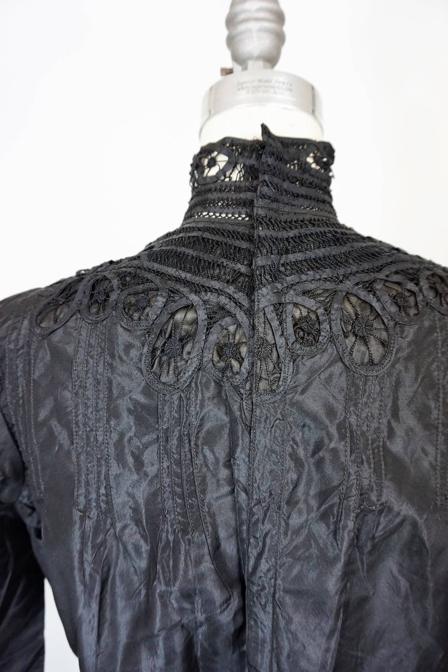 Vintage Antique 1800s 1900s Victorian Blouse In Black Silk 