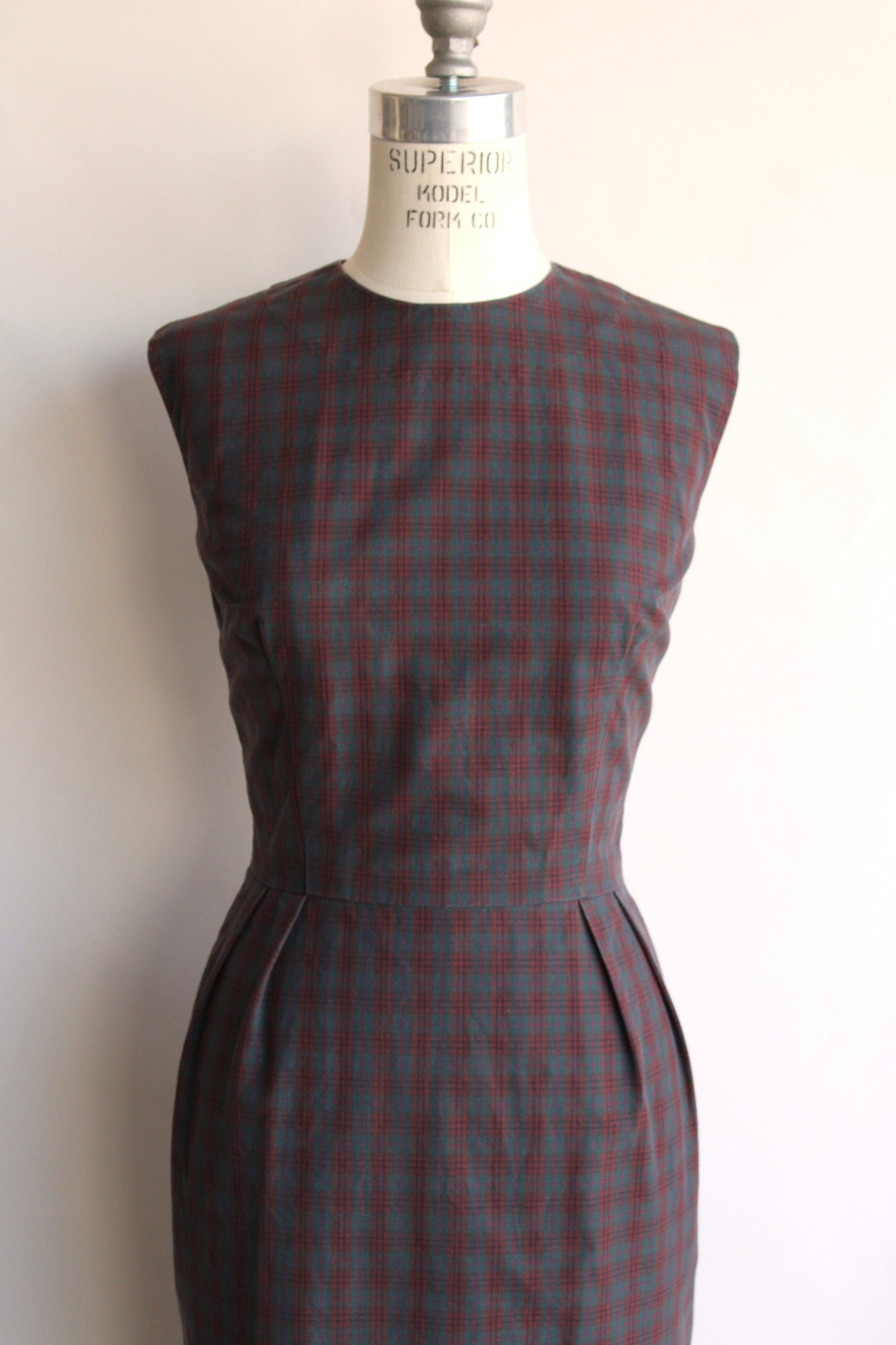 Vintage 1950s Wiggle Dress Plaid Tartan