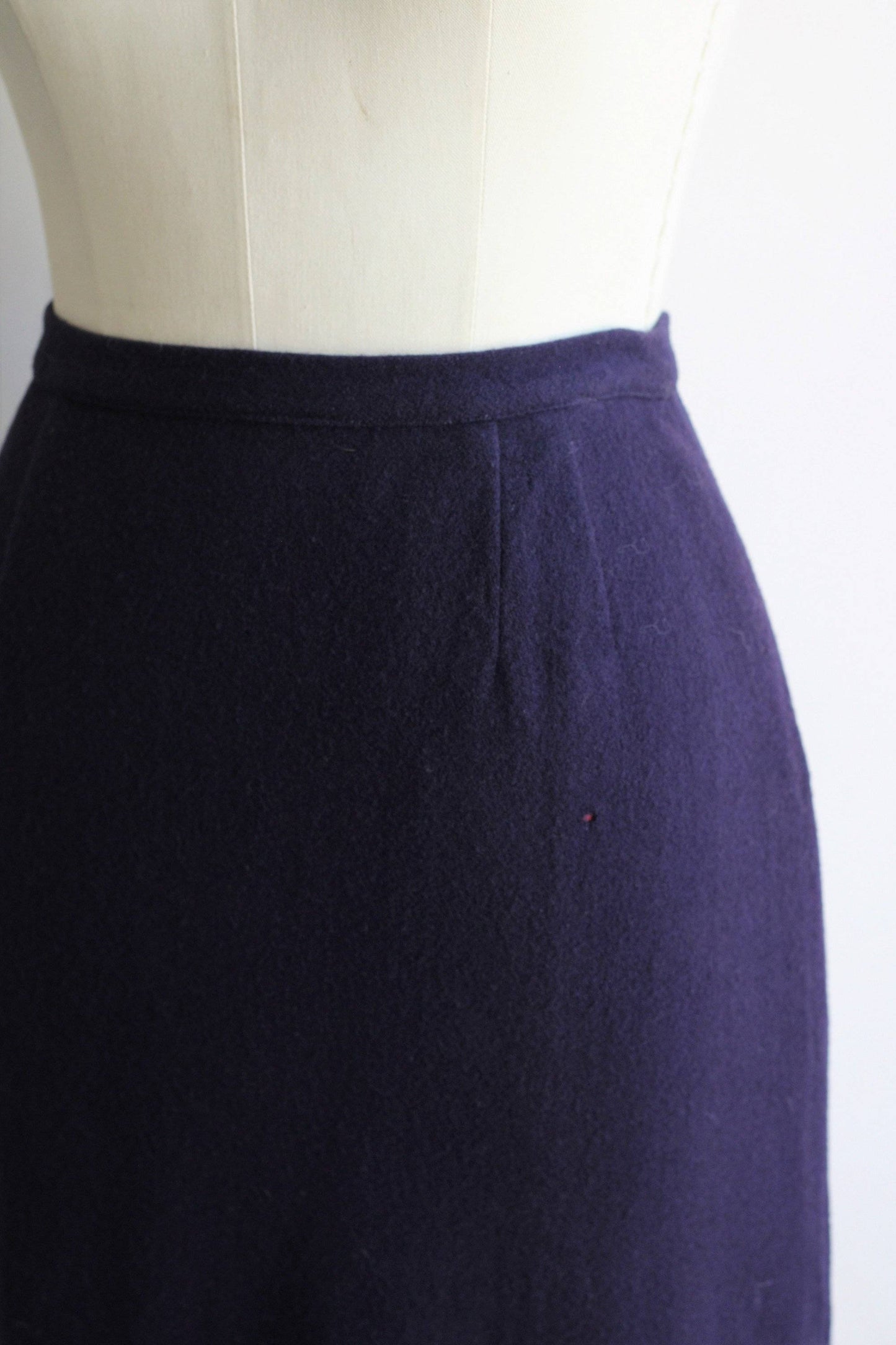 Vintage 1960s Navy Blue Wool Skirt, Campus Casuals-Toadstool Farm Vintage-1960s,1960s 1950s,campus casuals,navy blue,pencil skirt,skirt,Vintage,Vintage Clothing,wiggle