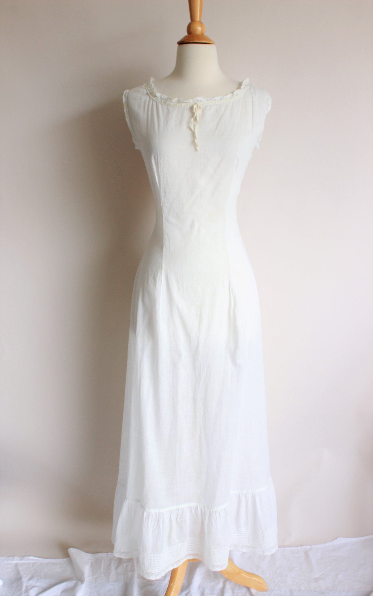 Antique Edwardian White Cotton Chemise Nightgown