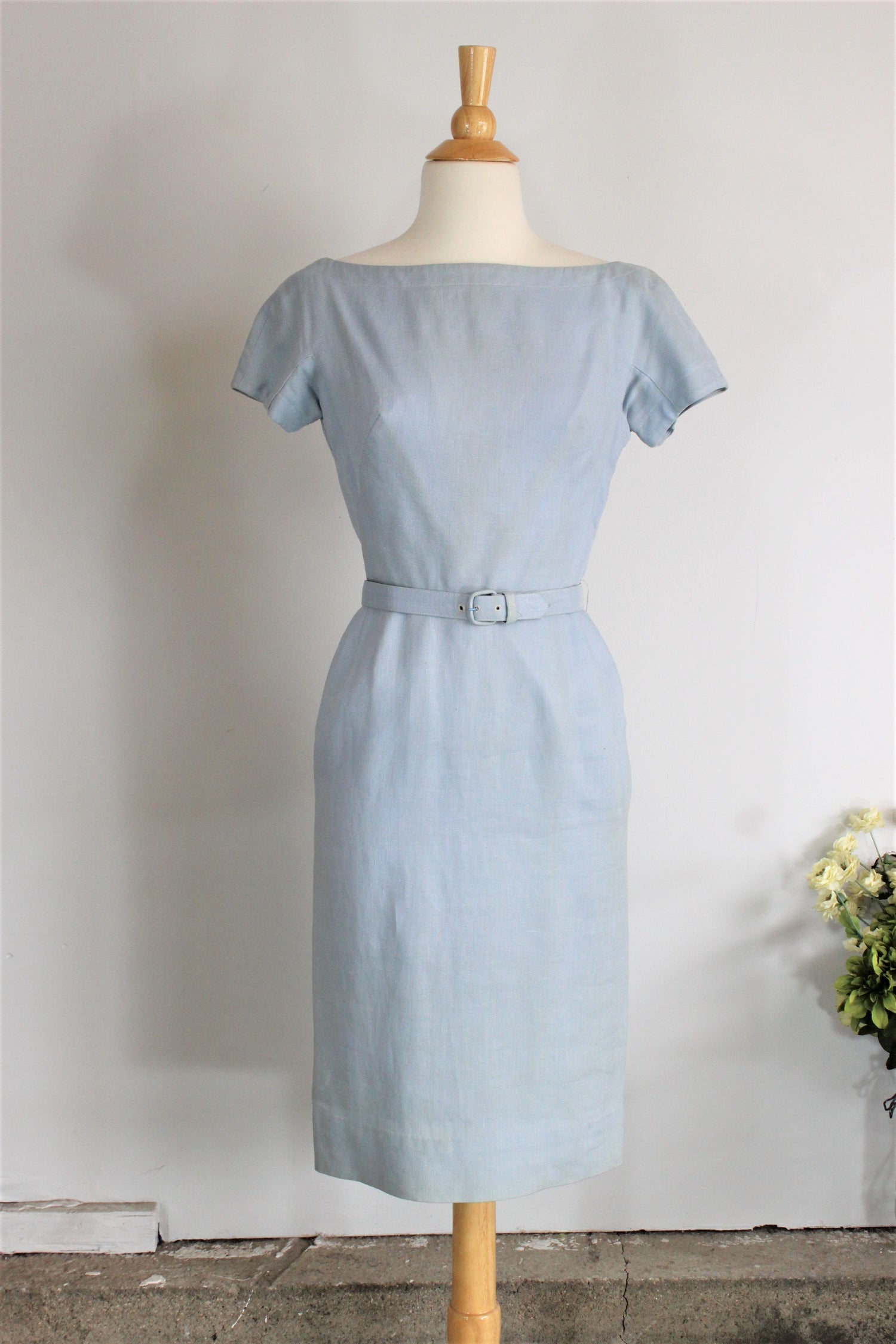 Vintage 1950s Wiggle Dress With Pockets And Belt in Pale Blue Linen