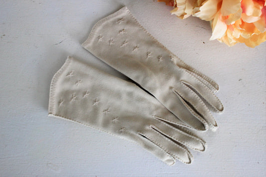 Vintage 1950s 1960s Tan Gloves Embroidered Trim