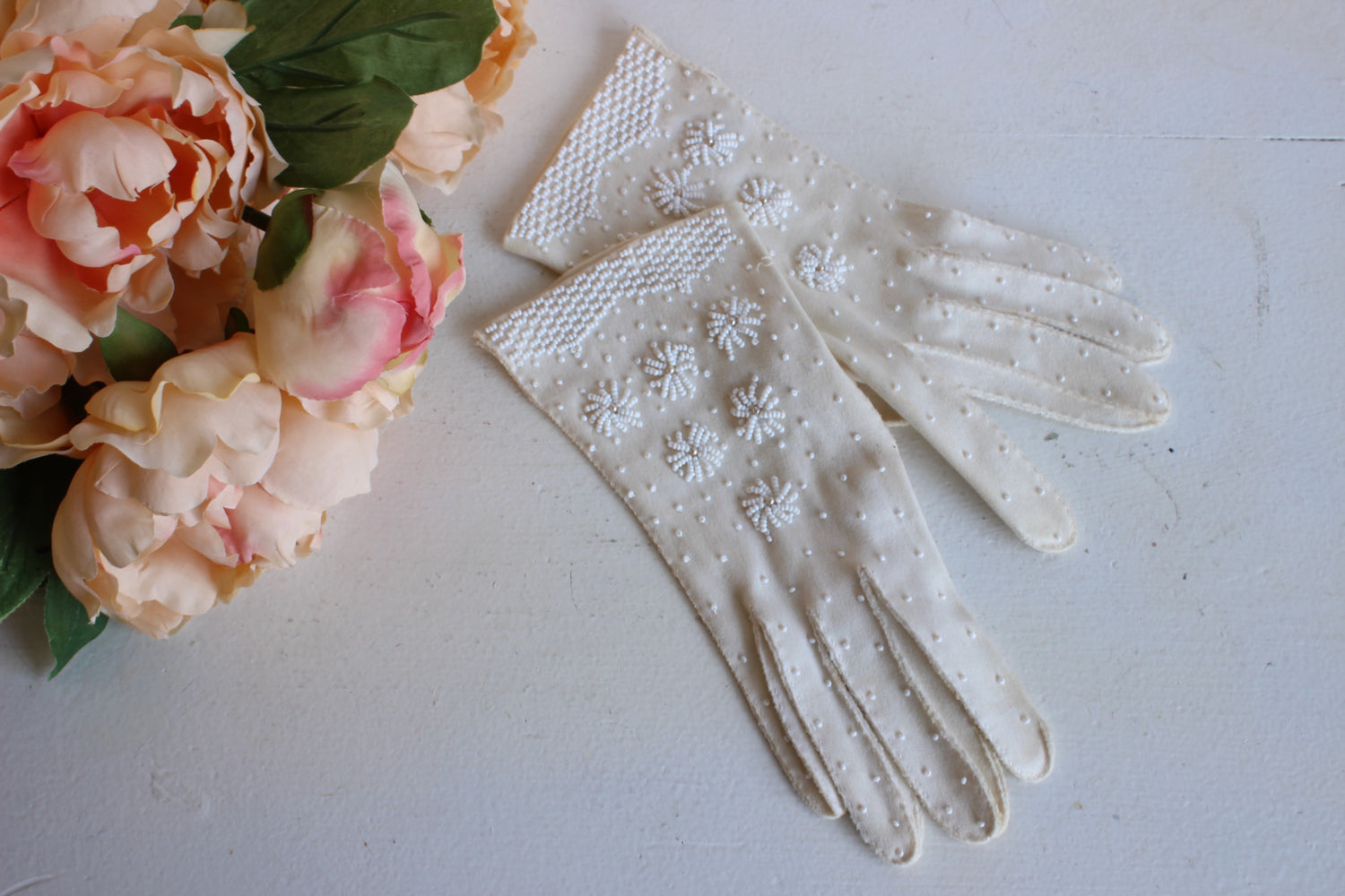 Vintage 1960s Beaded Ivory Gloves, Size 7