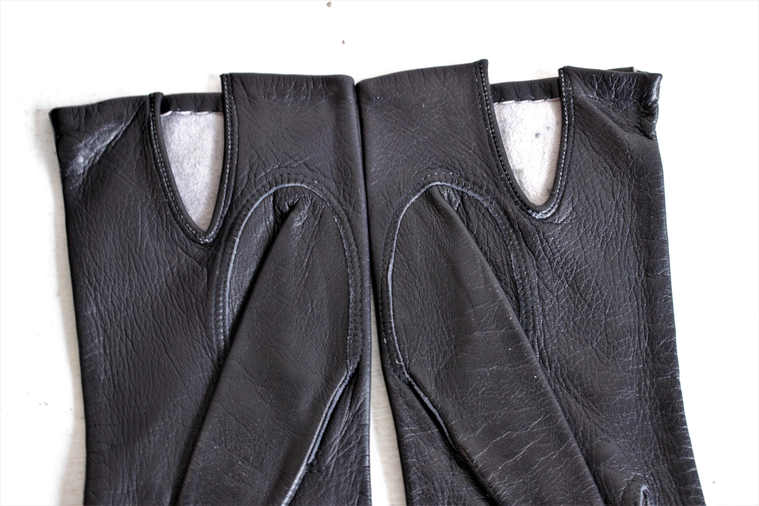 Vintage 1960s Black Leather Gloves, Size 6