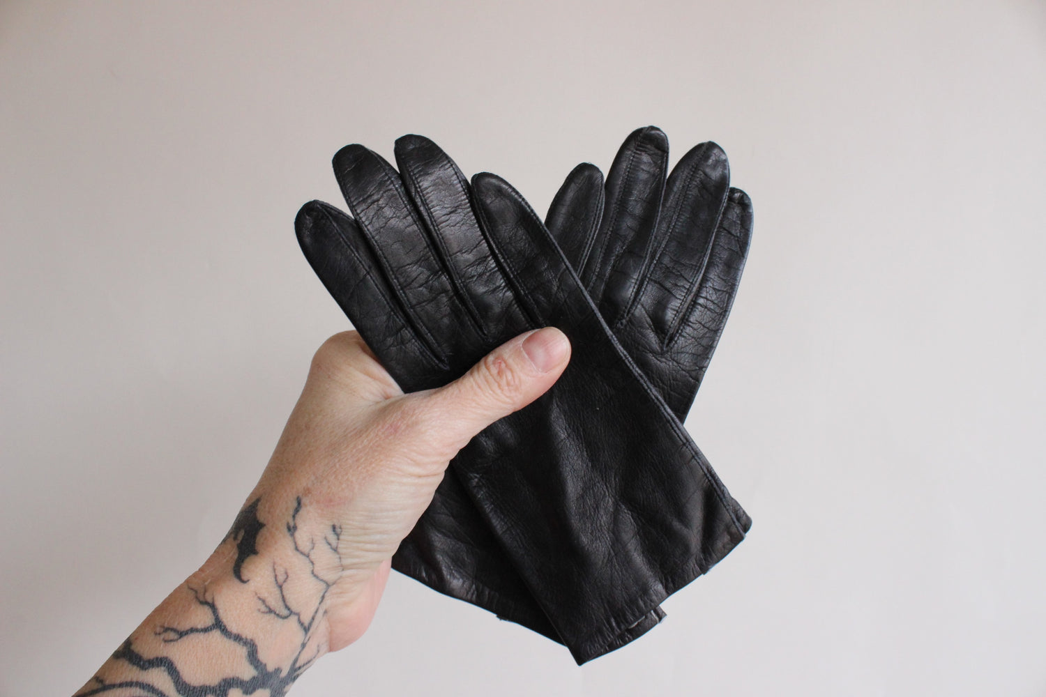Vintage 1960s Black Leather Gloves, Size 6